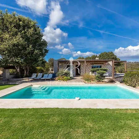 Villa Lucia - Ensemble Immobilier 6ch - Vue Montagne Bonifacio (Corsica)